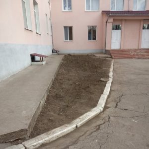 Salubrizarea terenului aferent/adiacent al IET nr. 138